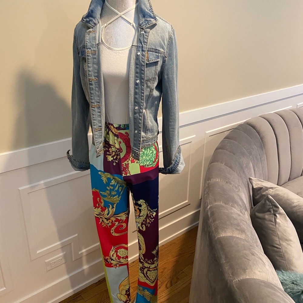 Slightly Ripped Denim Jacket (Juniors) - Picture 3 of 7